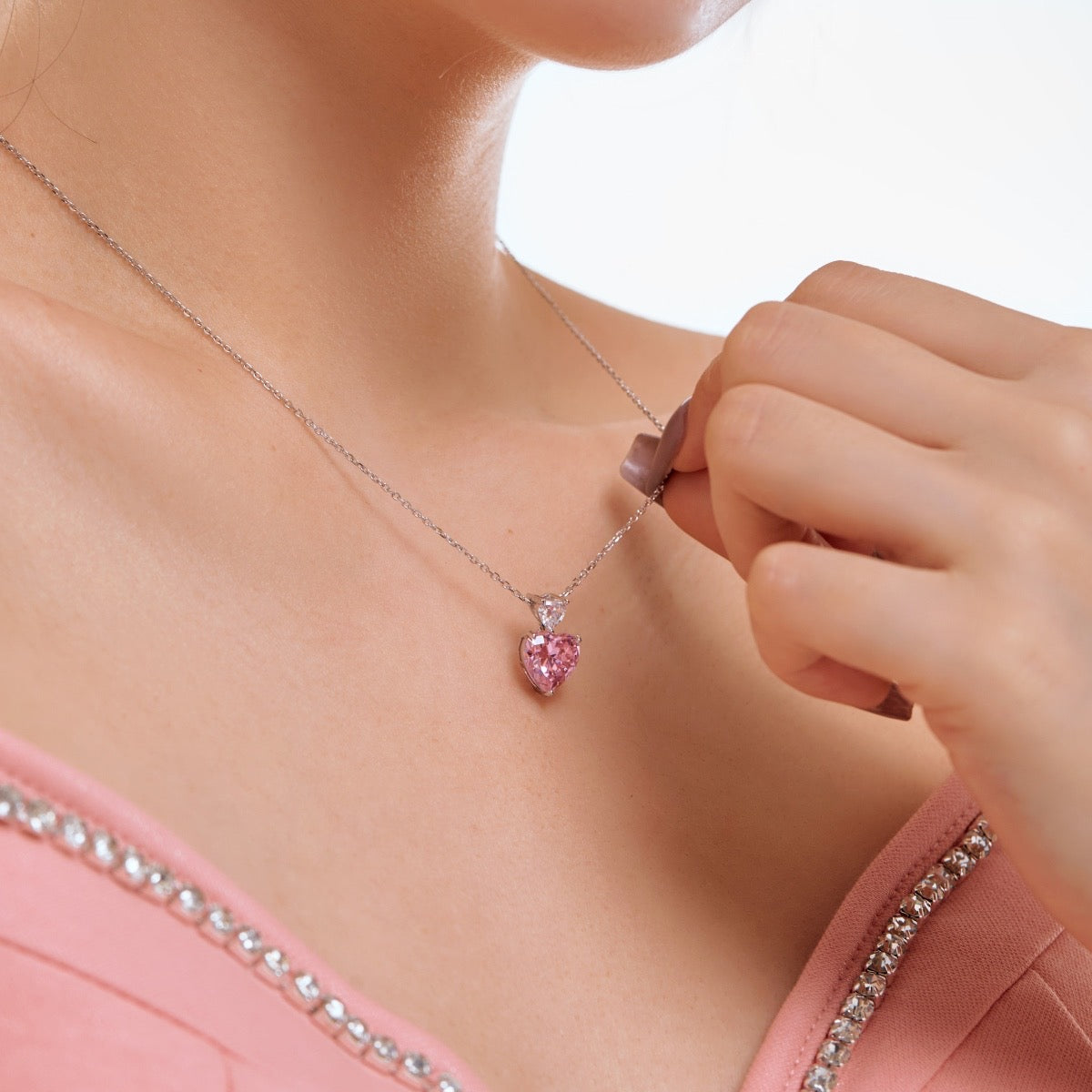 Collana con cuori in zirconi