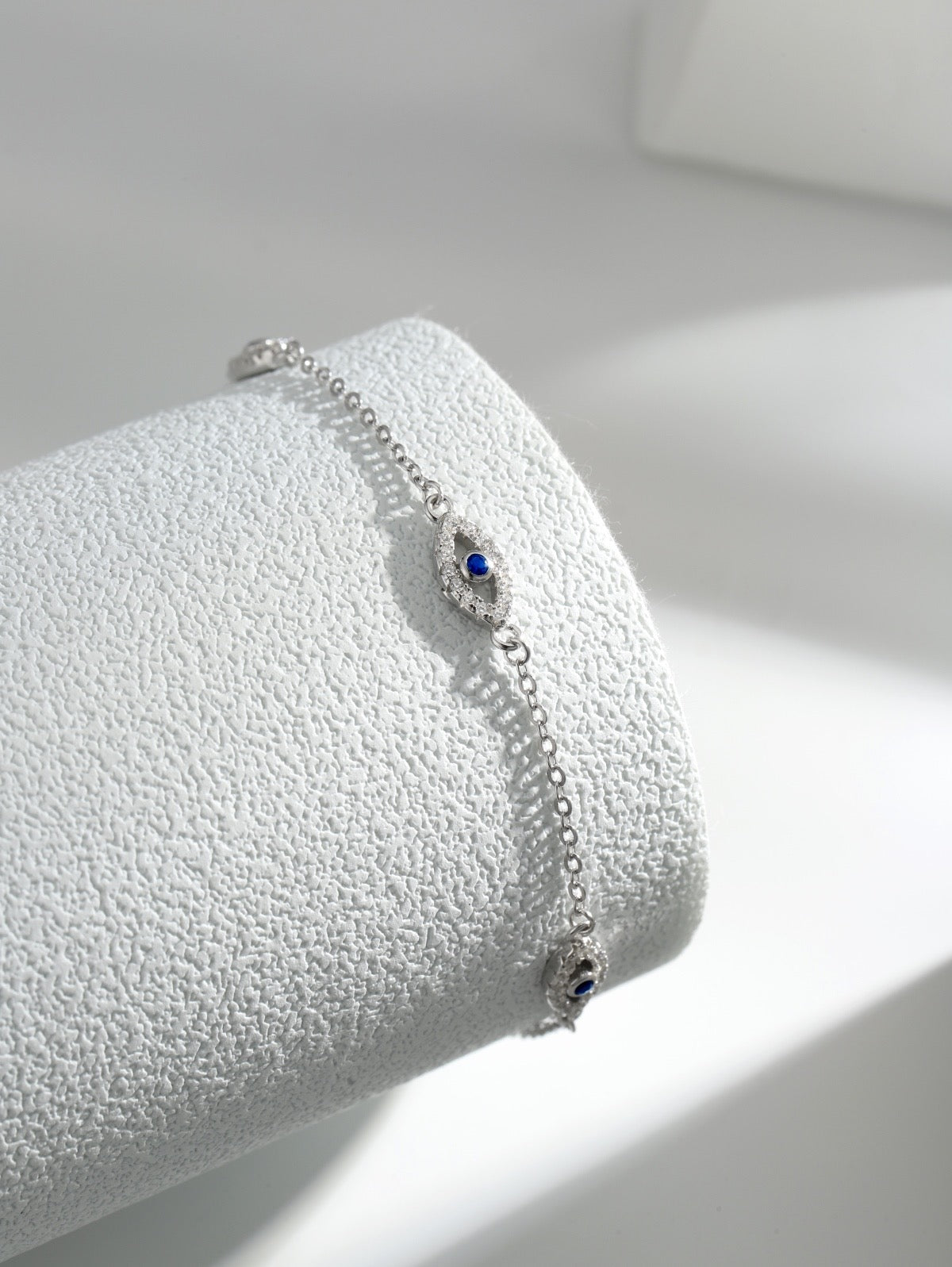 Bracciale con occhio portafortuna