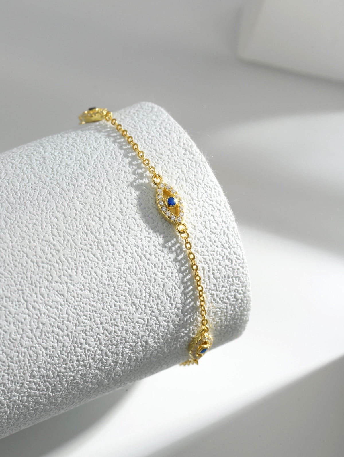 Bracciale con occhio portafortuna